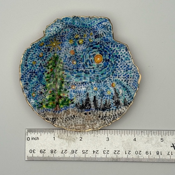 Handmade Starry Winter Night Real Scallop shell - Picture 4 of 5
